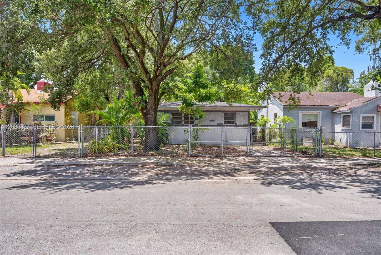 6936 NW 3rd Ave Miami Florida United States, for Sale, residential, Henry Smith, Incom Sample Office
