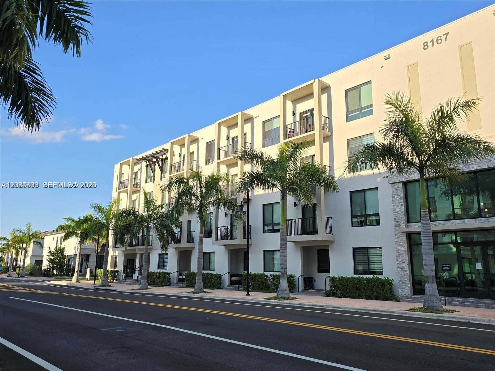 8167 NW 41st St  APT E-302 Doral Florida United States, for Rent, residential, Roberto Villasmil, Interinvestments Realty, Inc.