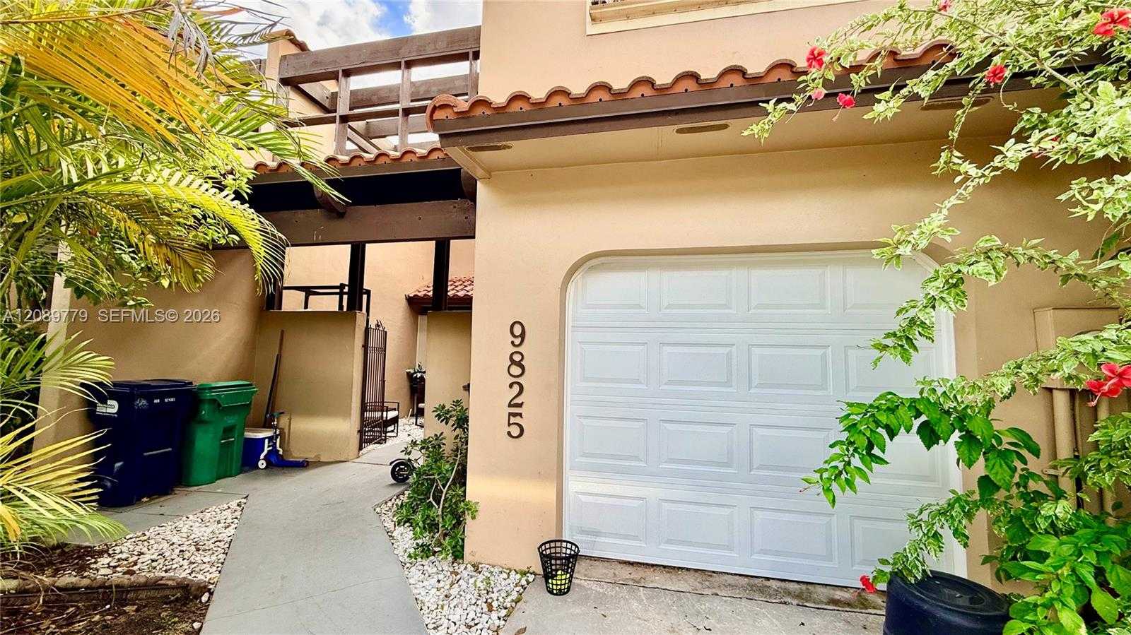 9825 Costa Del Sol Blvd  APT C105 Doral Florida United States, for Rent, residential, Roberto Villasmil, Interinvestments Realty, Inc.