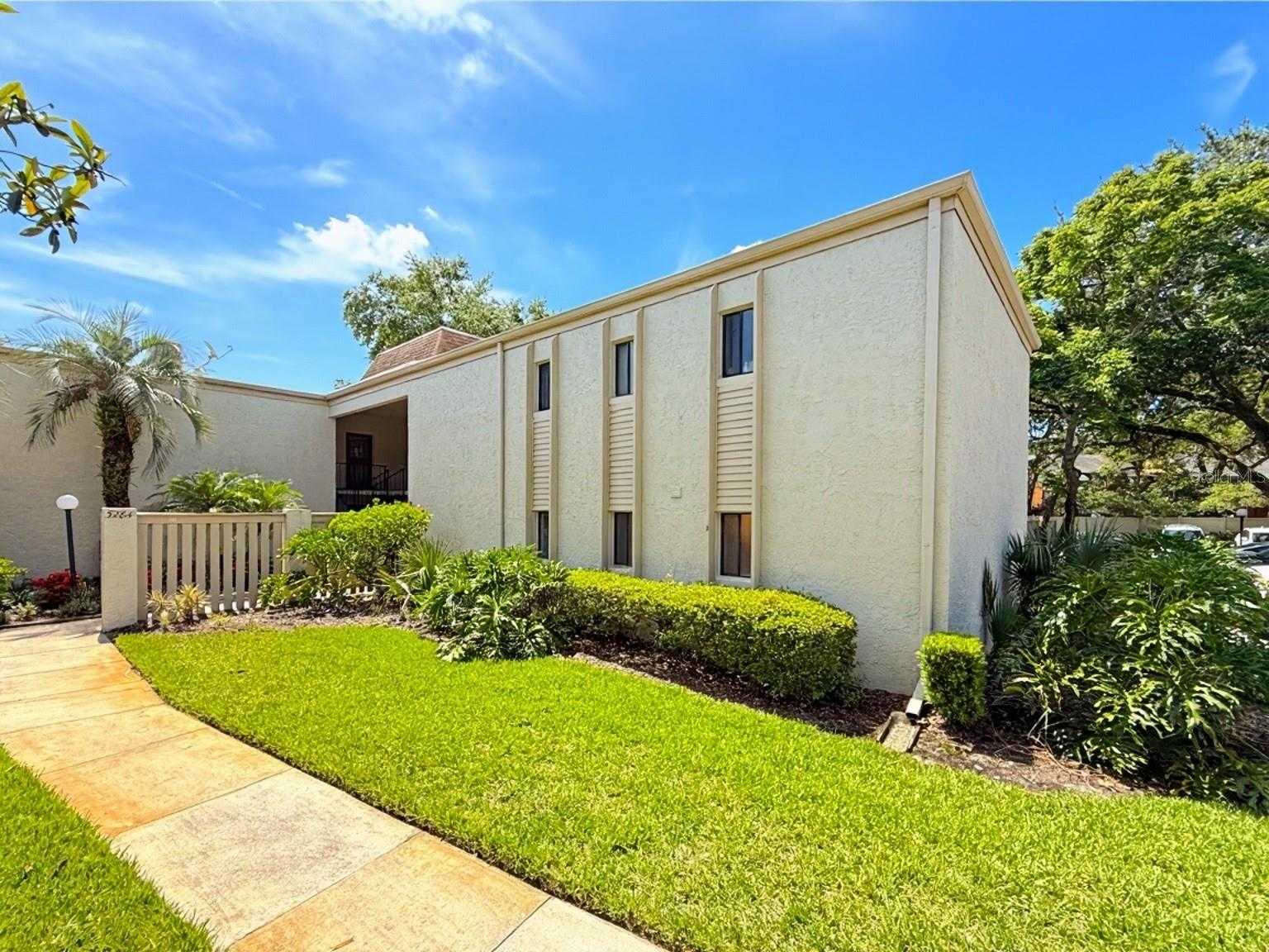 3284 S SEMORAN BOULEVARD APT 11 Orlando Florida United States, for Sale, residential, Ken Anderson, ApexOne Realty, Inc.