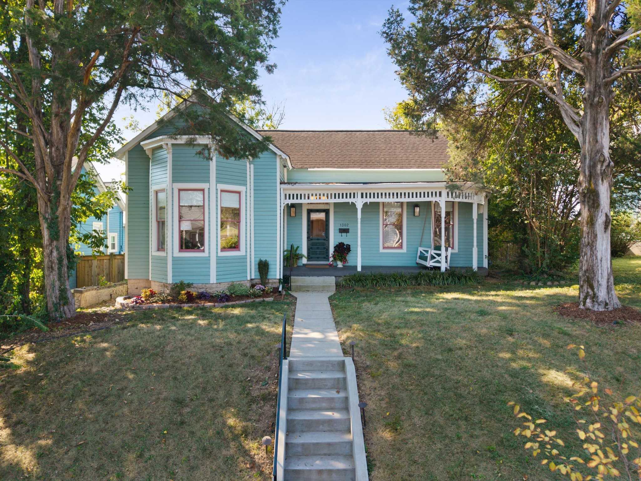 1302 Shelby Ave Nashville Tennessee United States, for Sale, residential, Adam Hanes, LPT Realty