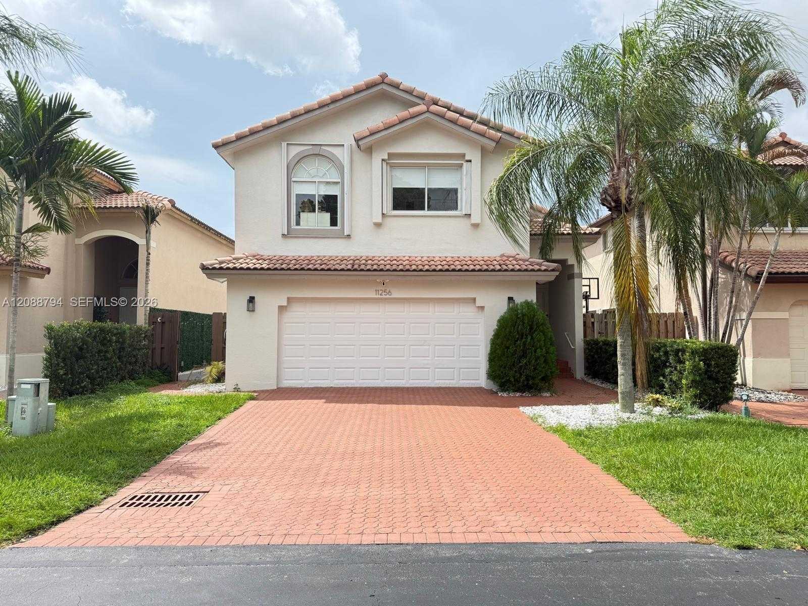 11256 NW 51st Ter Doral Florida United States, for Rent, residential, Roberto Villasmil, Interinvestments Realty, Inc.