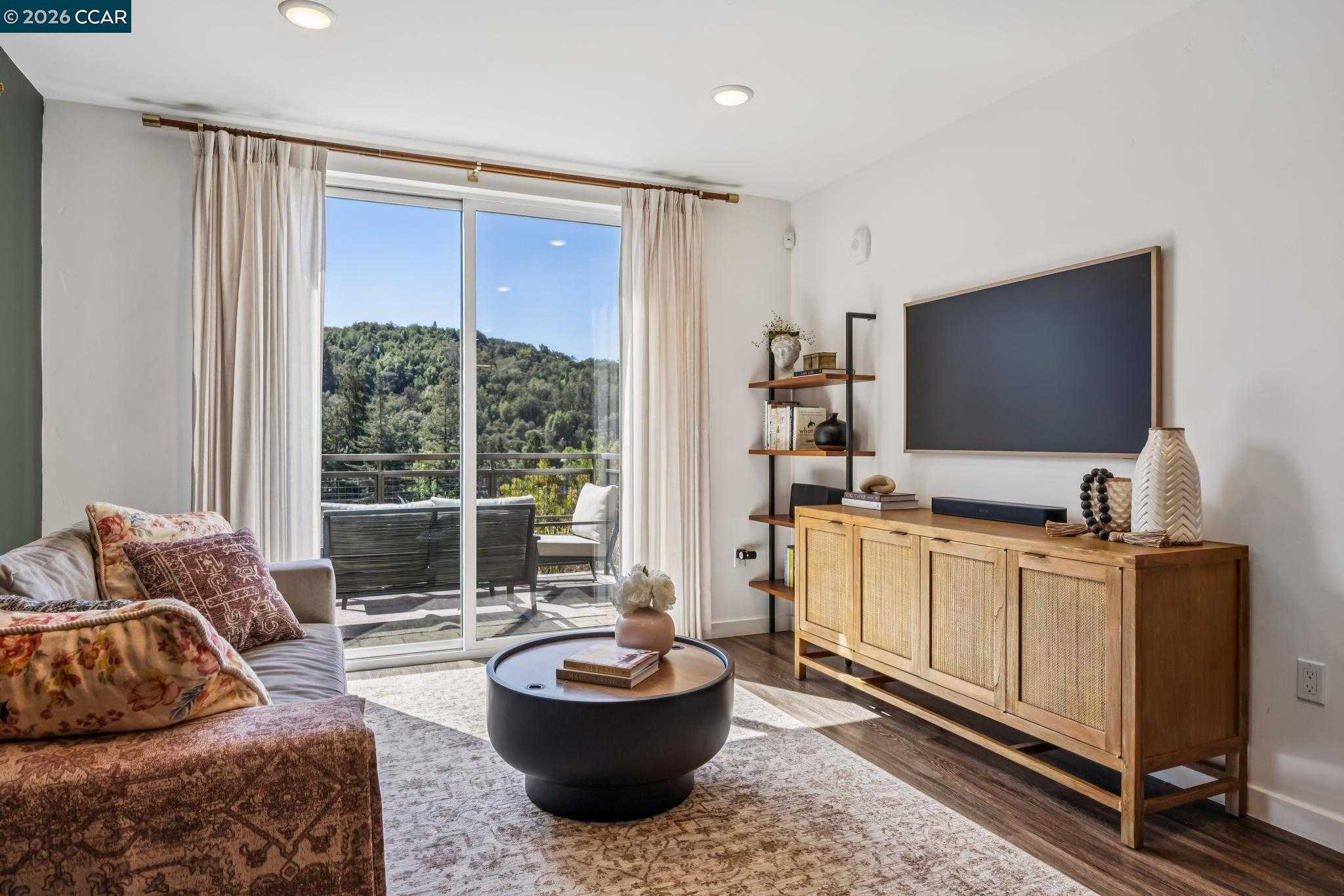 50 Woodbury Highlands Pl  APT 10 Lafayette California United States, for Sale, residential,  , Realty World - Champions