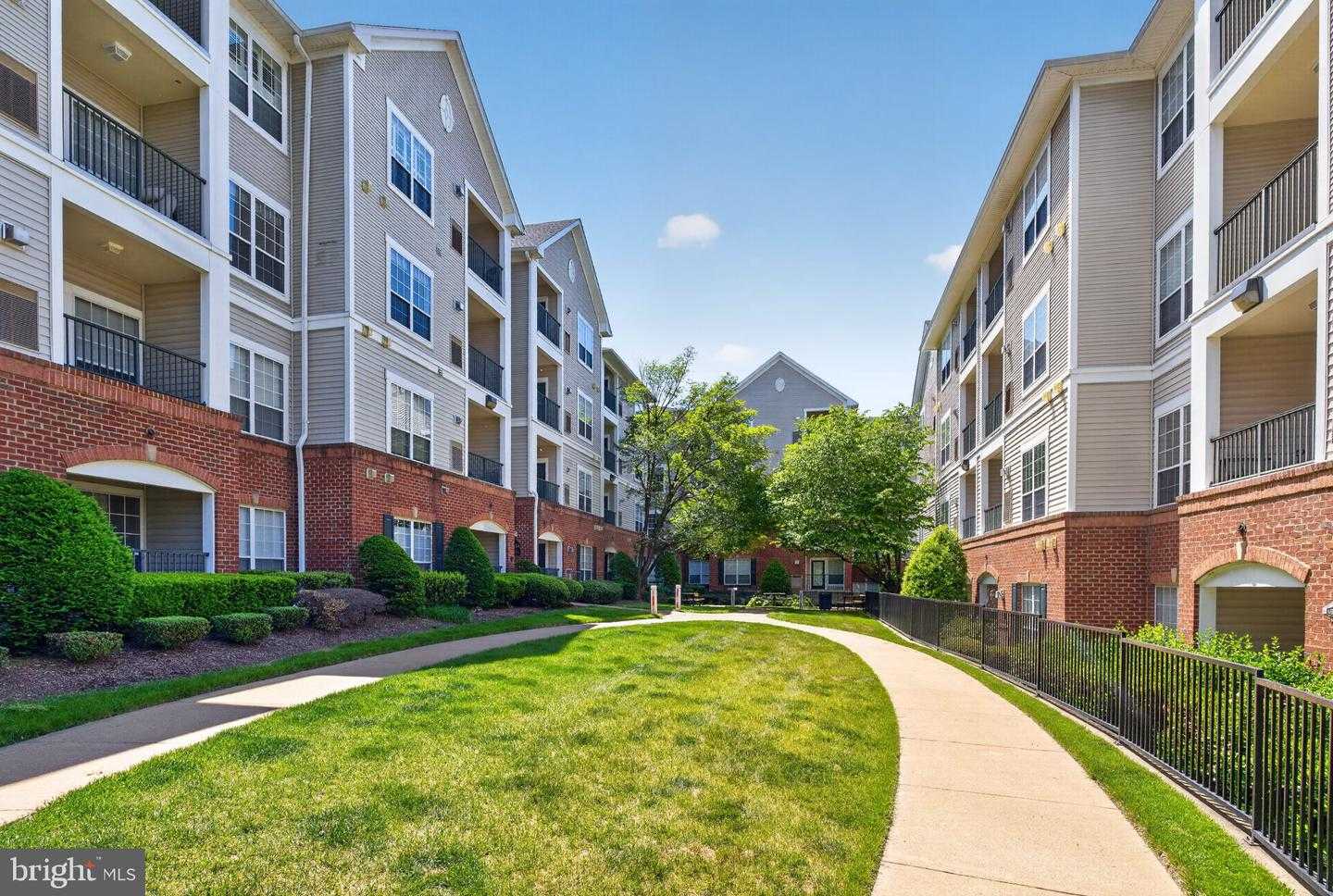 4854 EISENHOWER AVENUE APT 357 Alexandria Virginia United States, for Sale, residential,  , The Holly Group