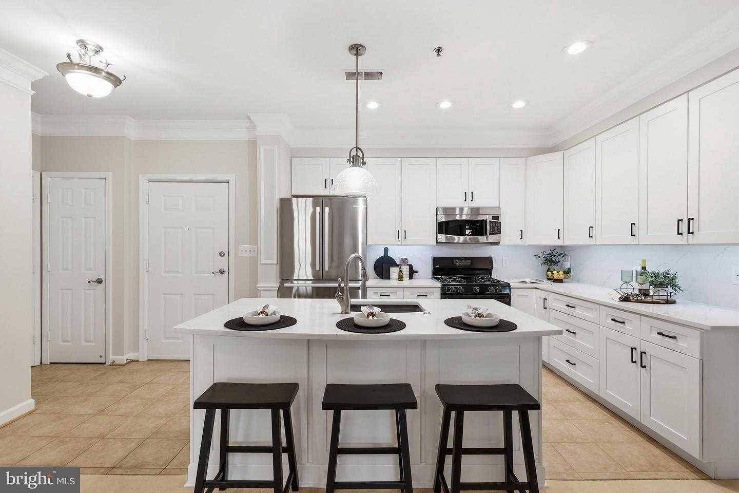 10328 SAGER AVENUE APT 403 Fairfax Virginia United States, for Sale, residential, Kamalia  Emerson, Samson Properties