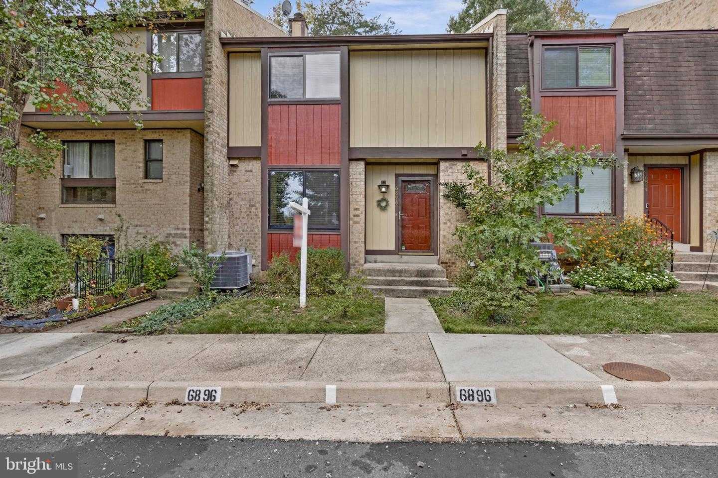 6896 DEER RUN DRIVE Alexandria Virginia United States, for Sale, residential,  , The Holly Group