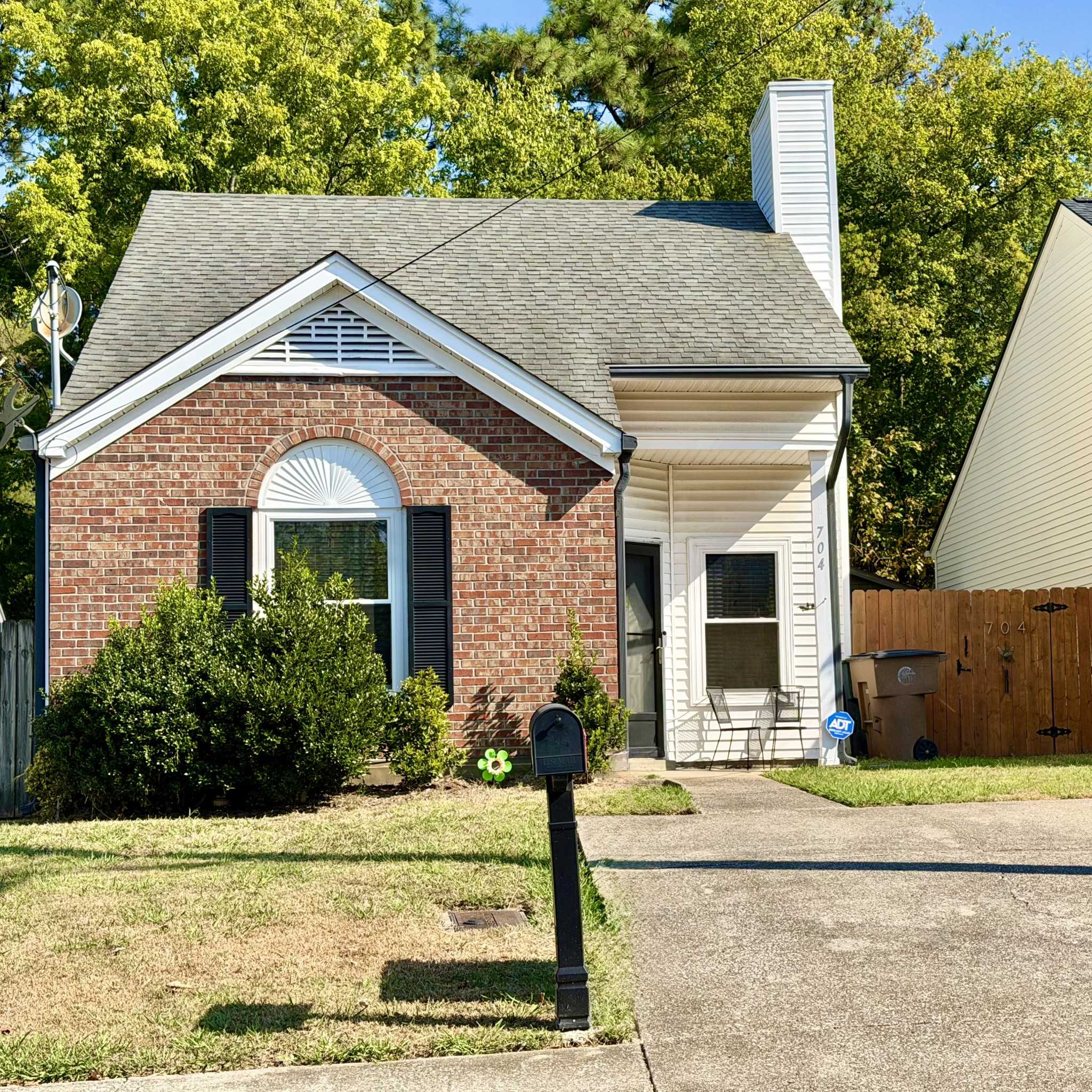 704 Maple Pl Nashville Tennessee United States, for Sale, residential, Adam Hanes, LPT Realty