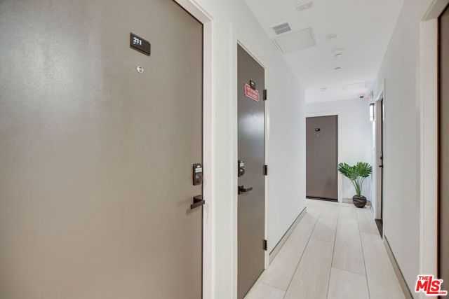 946 S Ridgeley Drive APT 211 Los Angeles California United States, for Rent, residential,  , Castle Rock Realty