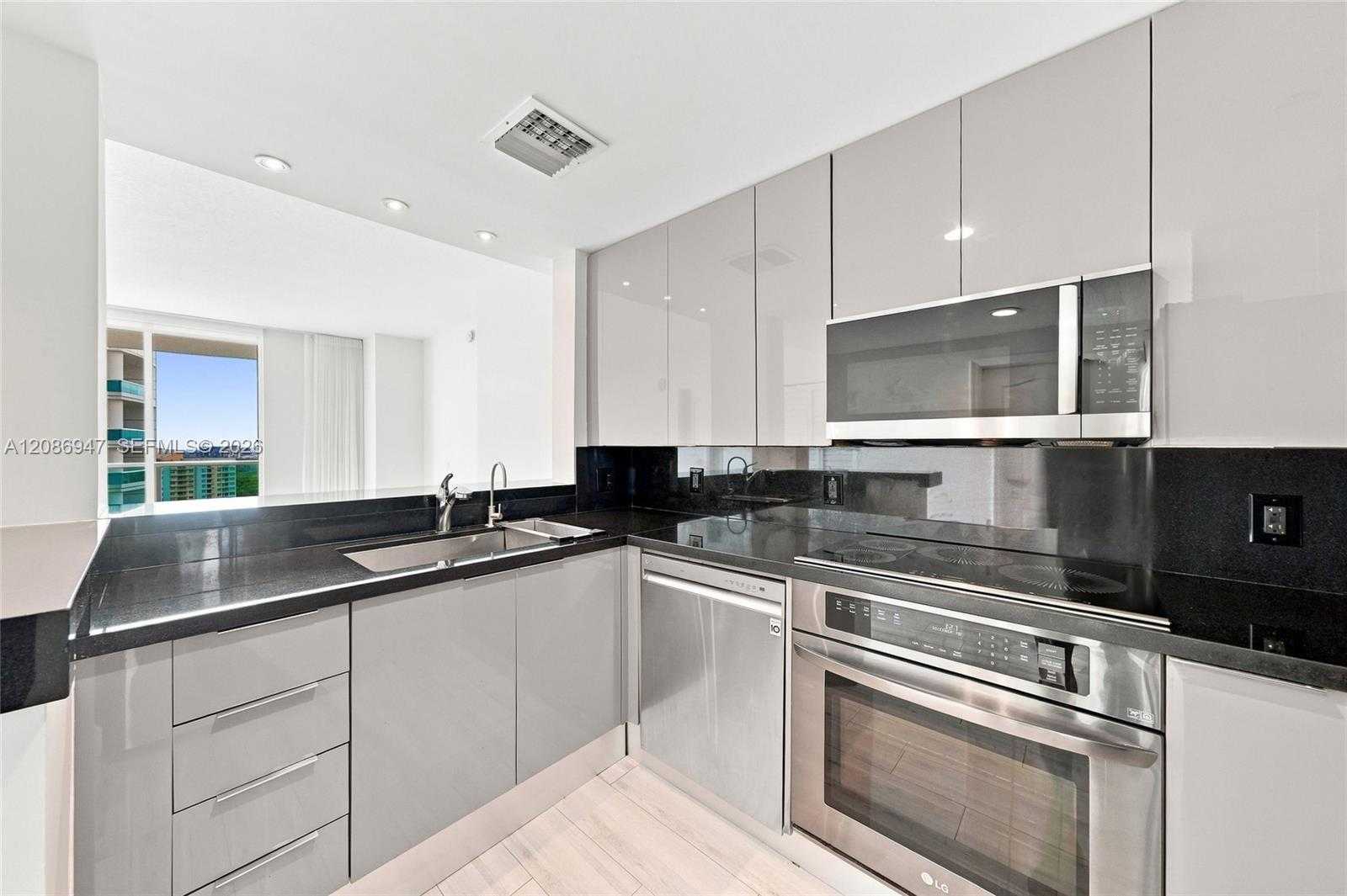 2101 Brickell Ave  APT 3107 Miami Florida United States, for Sale, residential, Sandra Benkahla, The 305 Agency