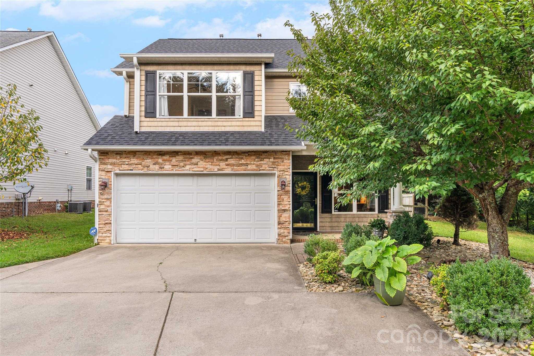 16 Holmes Lane Arden North Carolina United States, for Sale, residential, Toby Davis, RE/MAX RESULTS REALTY