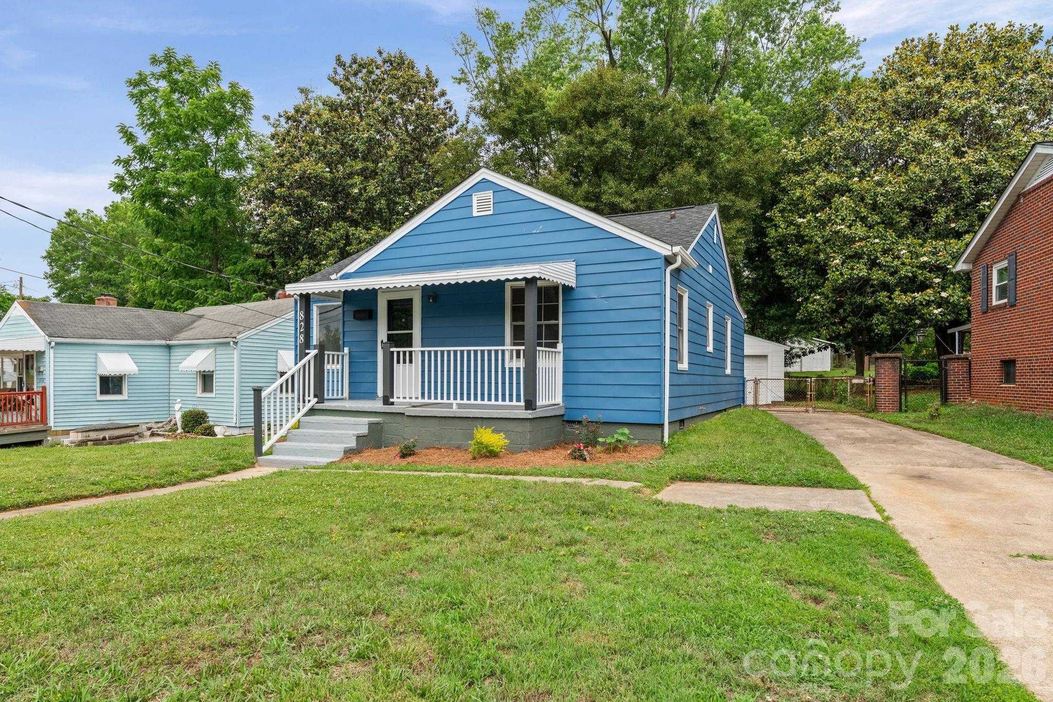 828 Ferrell Avenue Winston Salem North Carolina United States, Sale Pending, residential,  , The Headley Group Realty