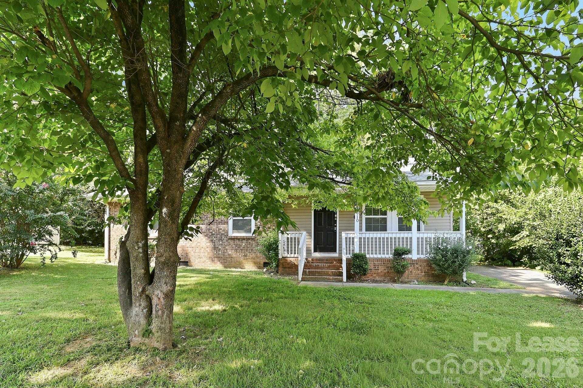 910 Canton Place Charlotte North Carolina United States, for Rent, residential, Kristen Haynes, New Home Buyers Brokers / Realty Pros