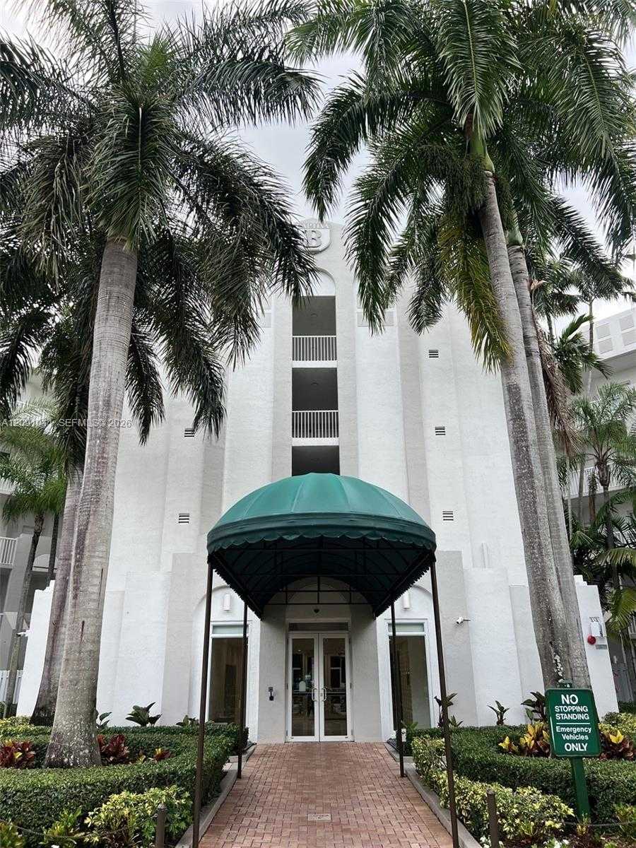 10750 NW 66th St  APT 401 Doral Florida United States, for Rent, residential, Roberto Villasmil, Interinvestments Realty, Inc.