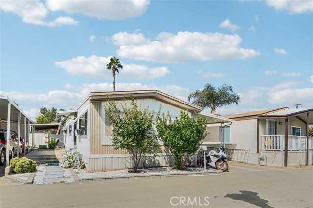 6545 Wilbur Avenue APT 86 Reseda California United States, for Sale, residential, Debi Durzi, Pinnacle Estate Properties, Inc.