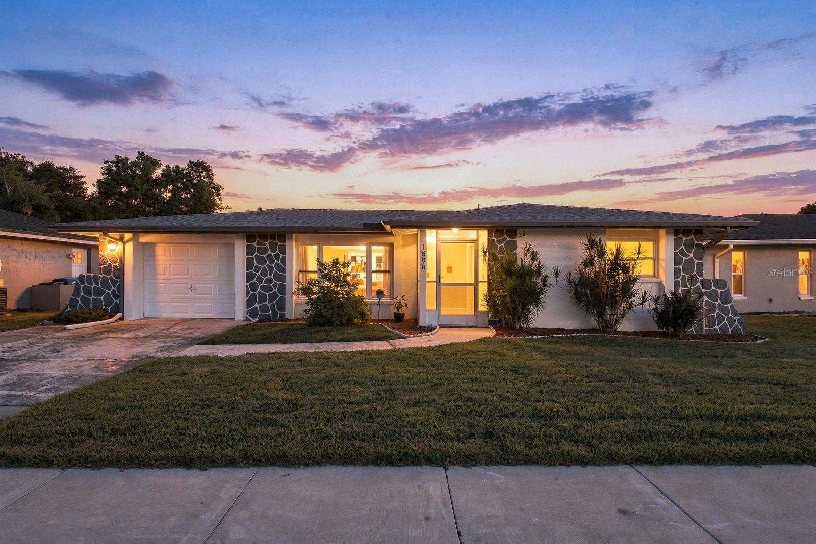 1806 DRIFTWOOD CIRCLE Oldsmar Florida United States, for Sale, residential, Tony Quevedo , Kokopelli Real Estate