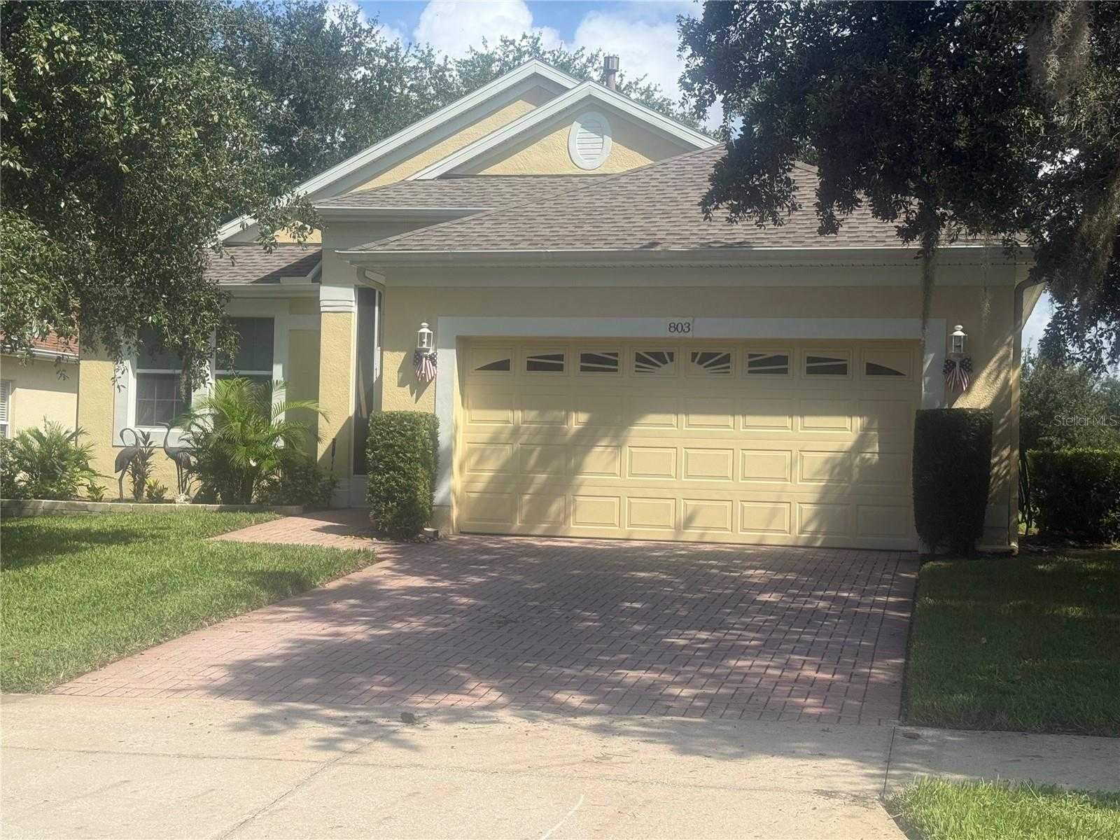803 WOLF CREEK STREET Clermont Florida United States, for Sale, residential, Zaira Mejia, Spaces & Styles Group