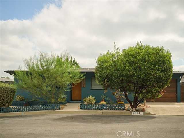 4304 Caledonia Los Angeles California United States, for Sale, residential,  , InCom Real Estate - New Office