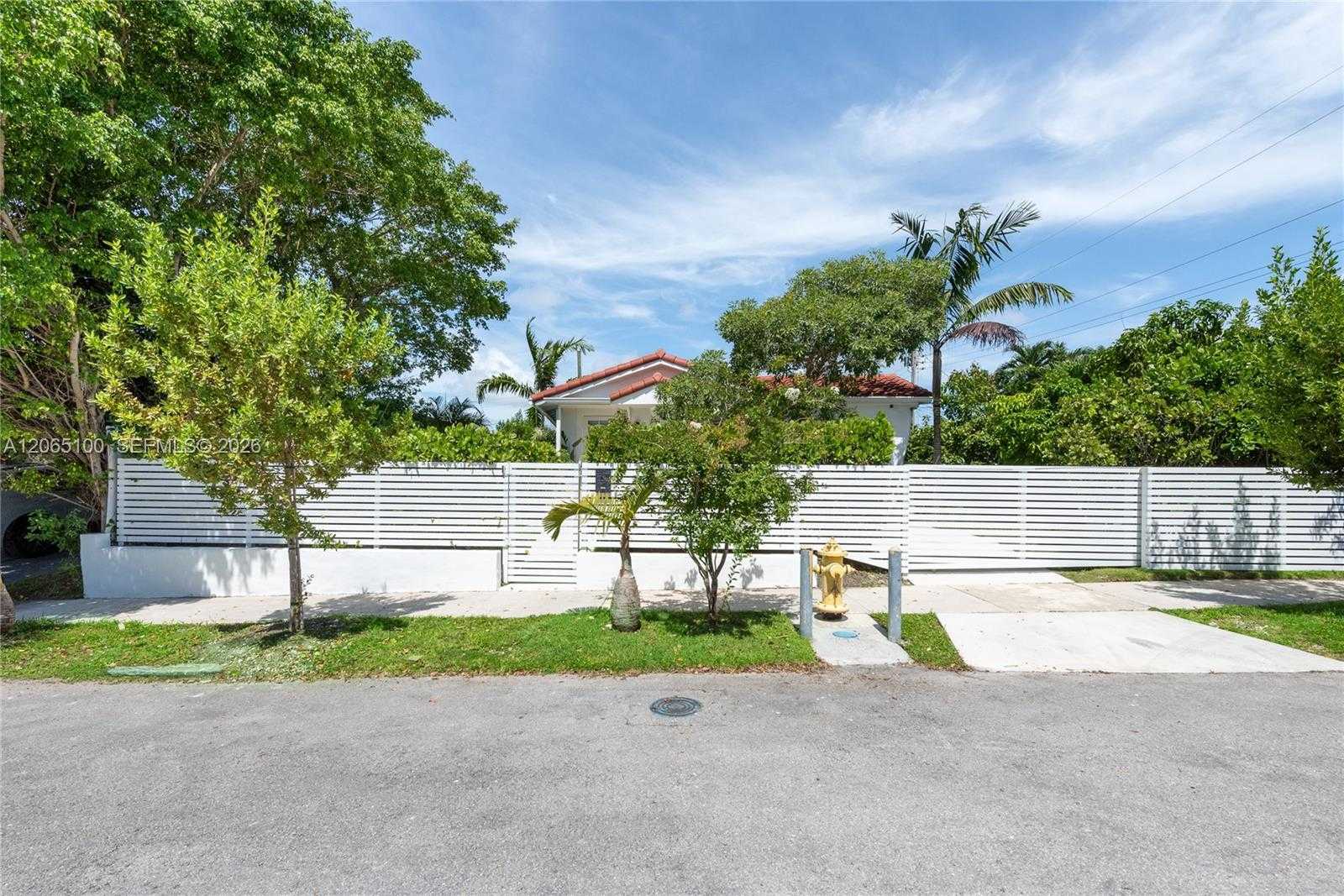 1450 SW 20th Ave Miami Florida United States, for Sale, residential, Mona Smith, InCom Demo Office