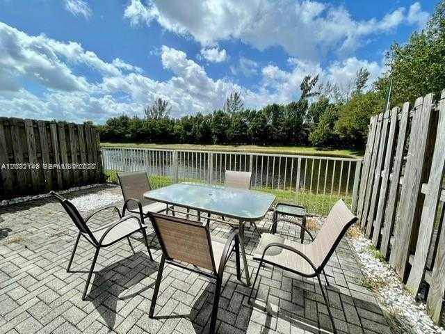 7560 NW 116th Ave  APT 7560 Doral Florida United States, for Rent, residential, Roberto Villasmil, Interinvestments Realty, Inc.