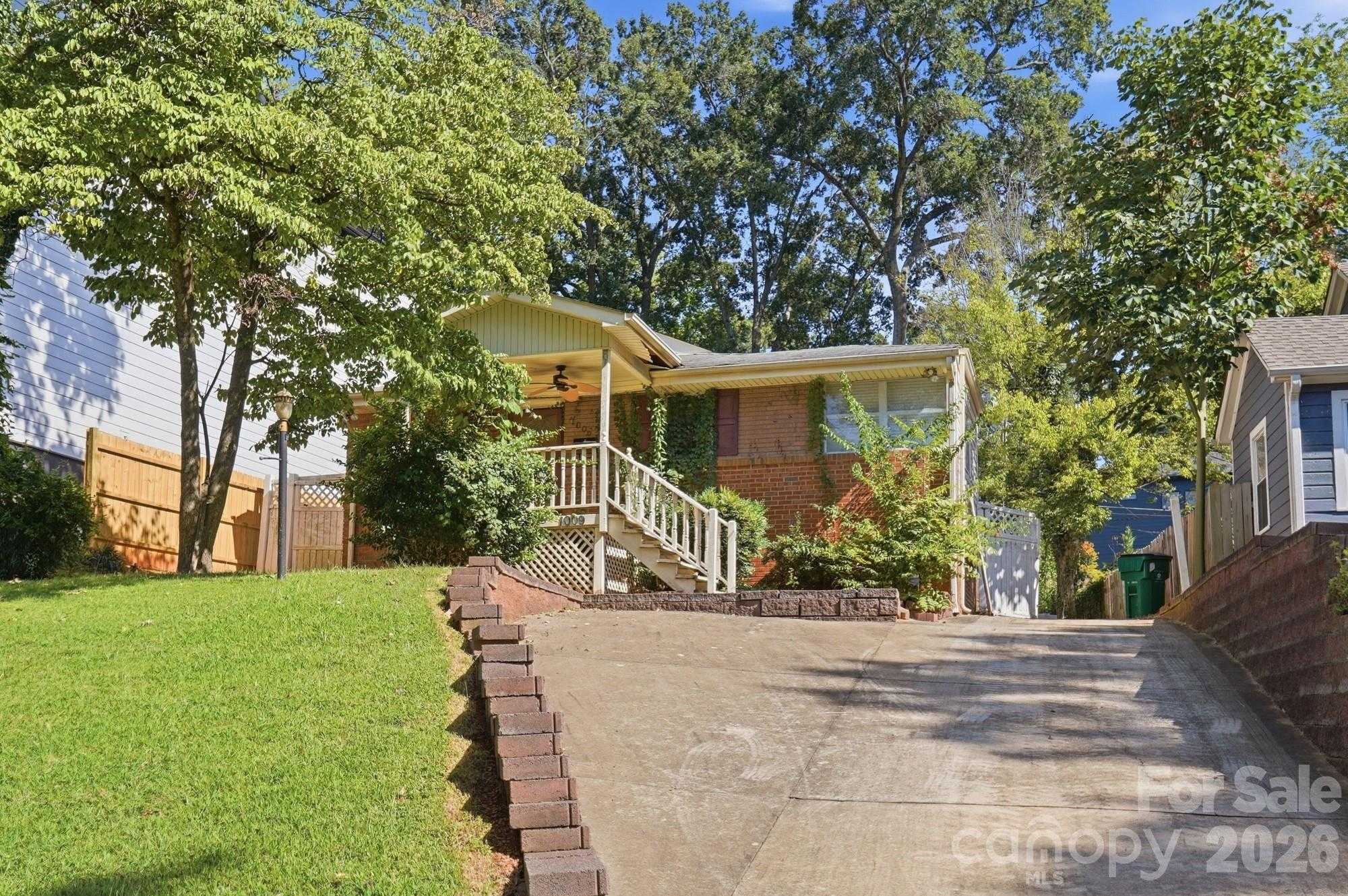 1009 Spruce Street Charlotte North Carolina United States, for Sale, residential, Kristen Haynes, New Home Buyers Brokers / Realty Pros