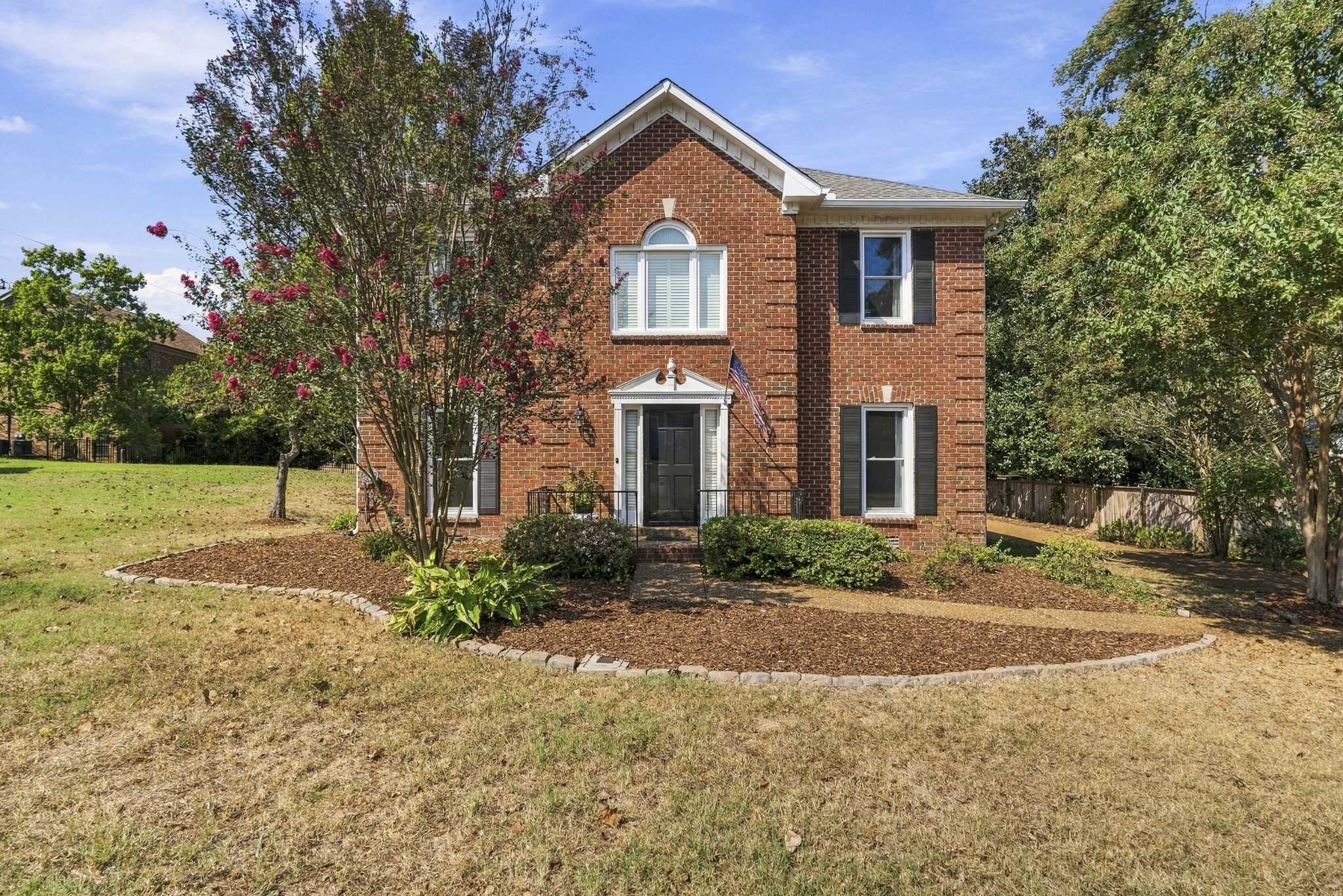7305 River Park Dr Nashville Tennessee United States, for Sale, residential, Adam Hanes, LPT Realty