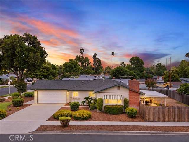 4386 Toyon Road Riverside California United States, for Sale, residential, Cynthia Gomez, Town & Country Real Estate