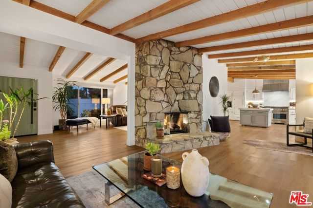 7442 Capps Avenue Los Angeles California United States, for Sale, residential,  , InCom Real Estate - New Office