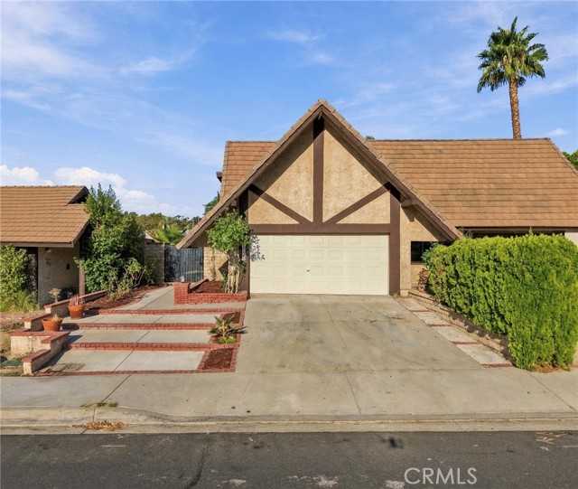 27175 Rio Garza Valencia California United States, for Sale, residential, Debi Durzi, Pinnacle Estate Properties, Inc.