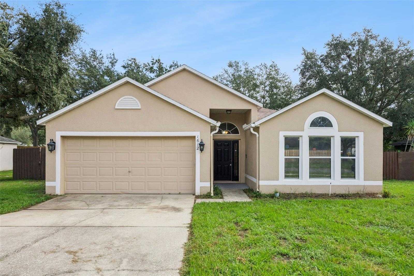 1612 MUIR CIRCLE Clermont Florida United States, for Sale, residential, Zaira Mejia, Spaces & Styles Group