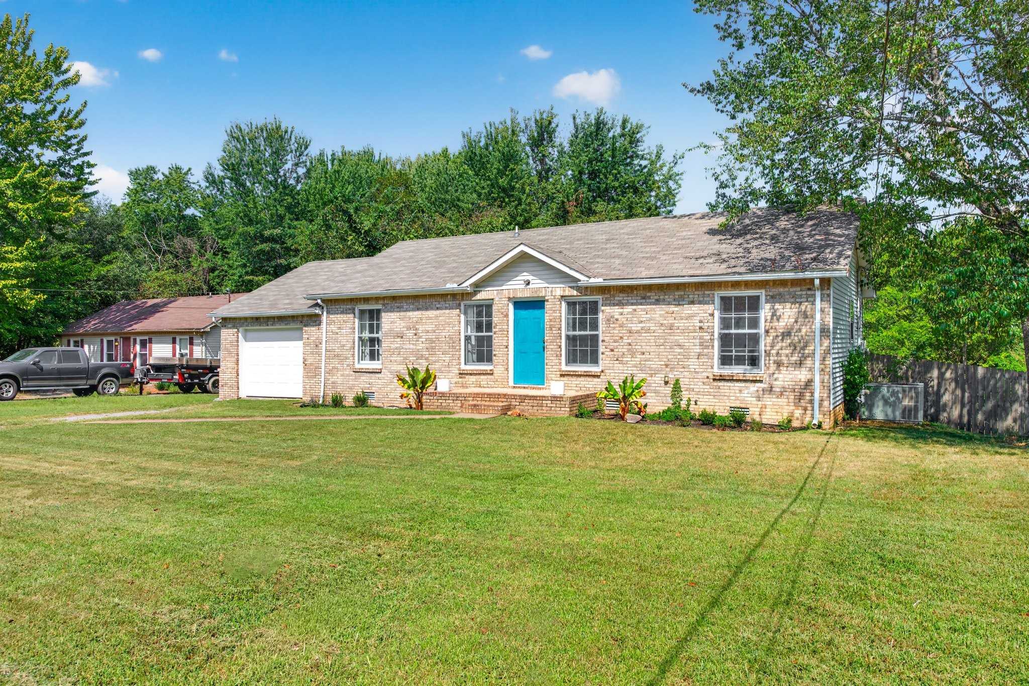205 Marshall Dr Clarksville Tennessee United States, for Sale, residential, Rebekah  Sprabary, Sweet Home Realty & Property Management