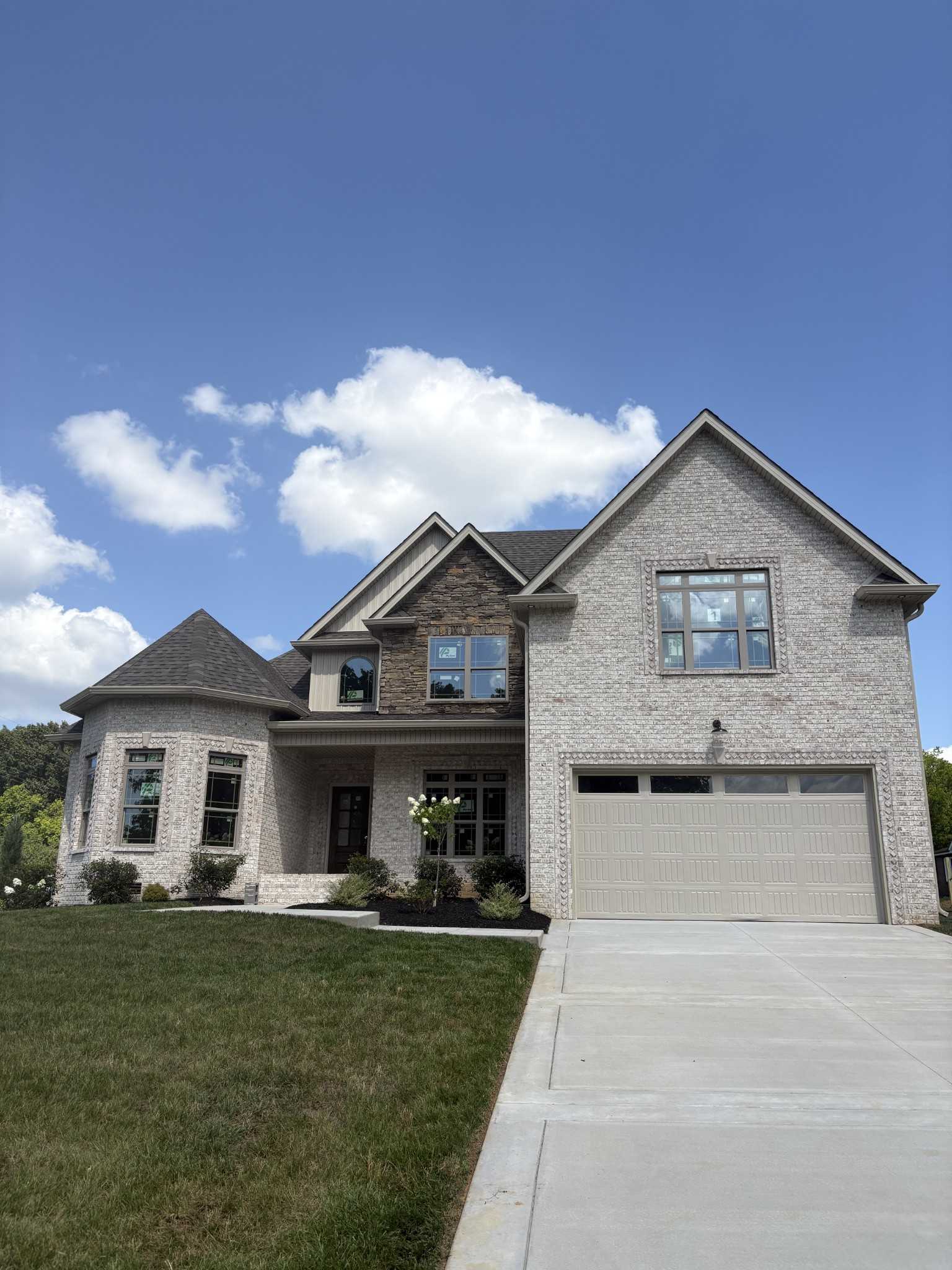 1501 Riggins Dr Clarksville Tennessee United States, for Sale, residential, Adam Hanes, LPT Realty