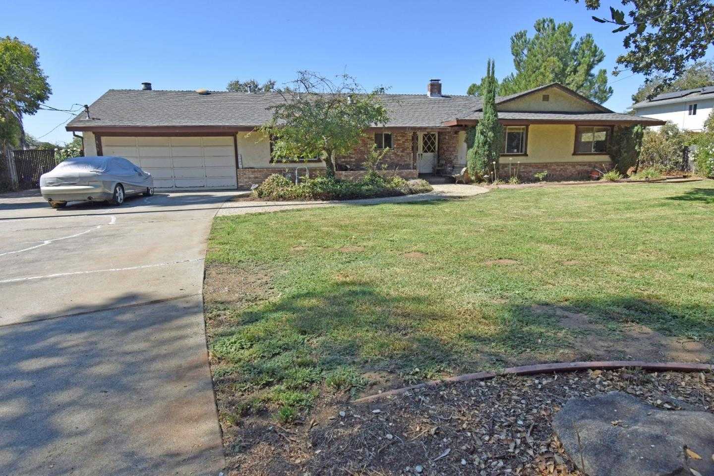 13135 Center AVE San Martin California United States, Sale Pending, residential, , Realty World - People to People
