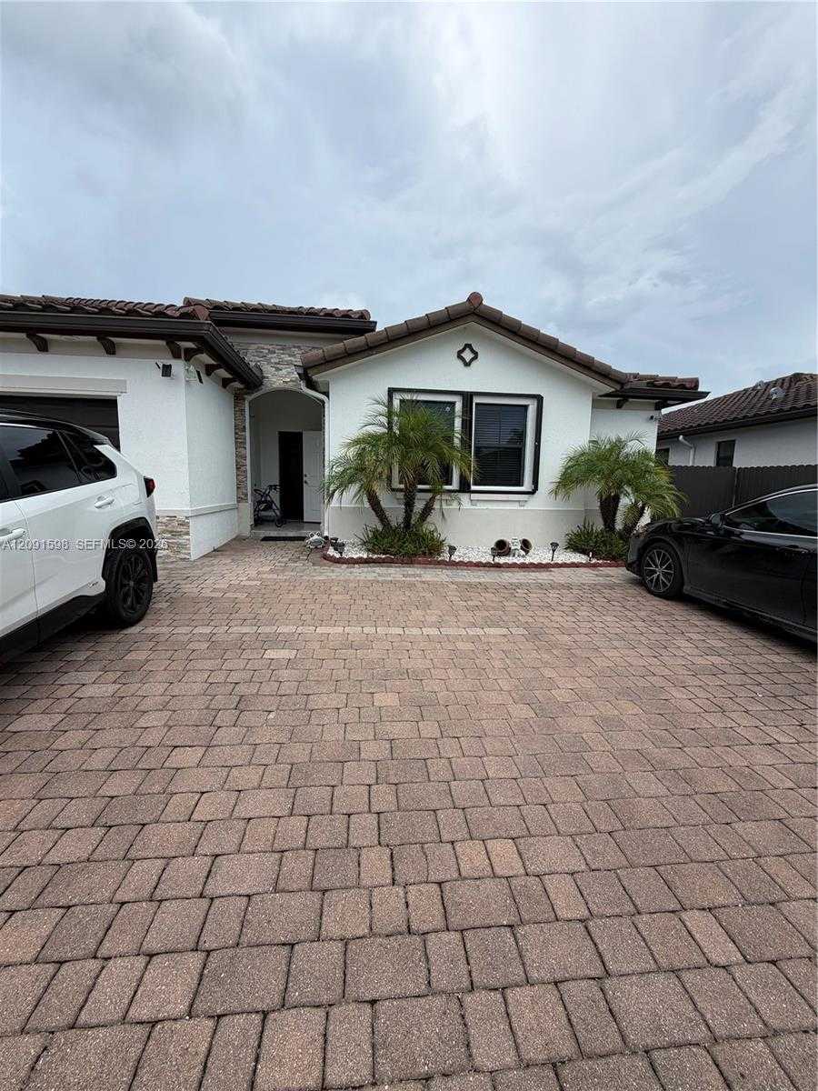 12829 SW 228th St  APT 1 Miami Florida United States, for Rent, residential, Sandra Benkahla, The 305 Agency