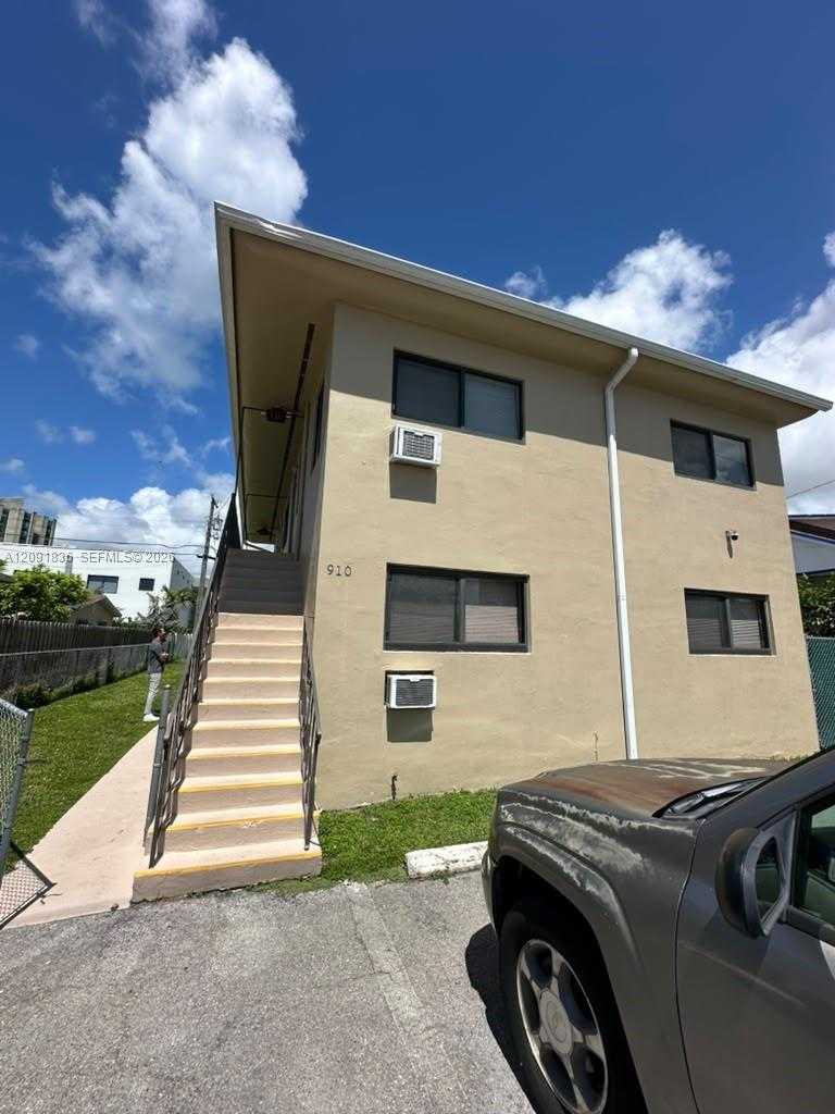 910 SW 29th Ave  APT 1 Miami Florida United States, for Rent, residential, Sandra Benkahla, The 305 Agency