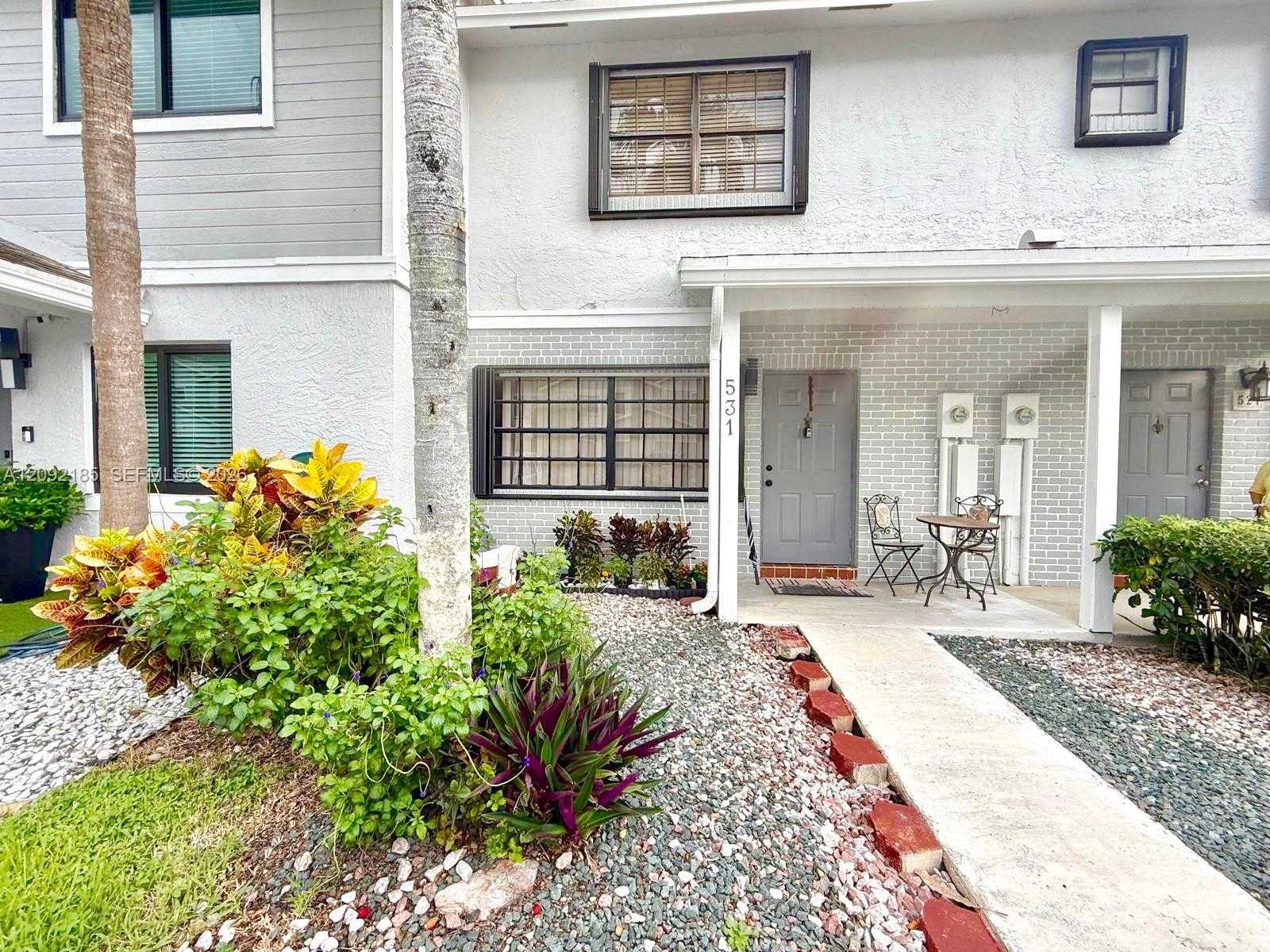531 NW 103rd Ter Pembroke Pines Florida United States, for Rent, residential,  , RCA Realty Group