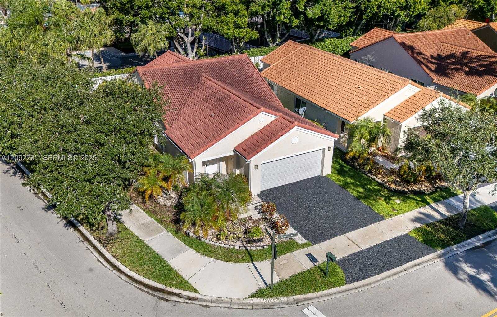 890 San Remo Dr Weston Florida United States, for Sale, residential, Radmila Mandel, Florida Sky Realty Group