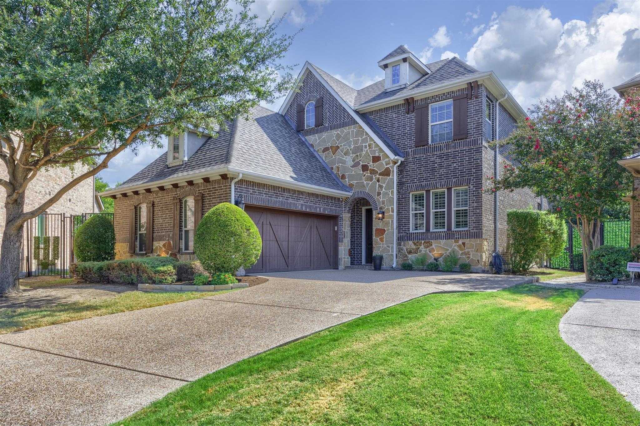 18238 Brighton Green Dallas Texas United States, for Sale, residential, Joyce Kelly, Hummingbird Realty