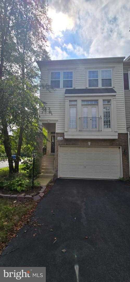24704 CLOCK TOWER SQUARE Aldie Virginia United States, for Rent, residential, Bruno Tarquinii, Fairfax Realty Premier