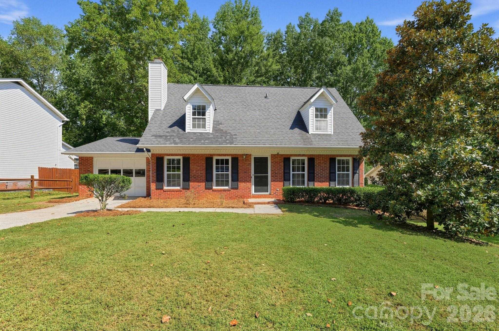 6240 Round Hill Road Charlotte North Carolina United States, for Sale, residential, William (Will) Owens , South Charlotte Properties