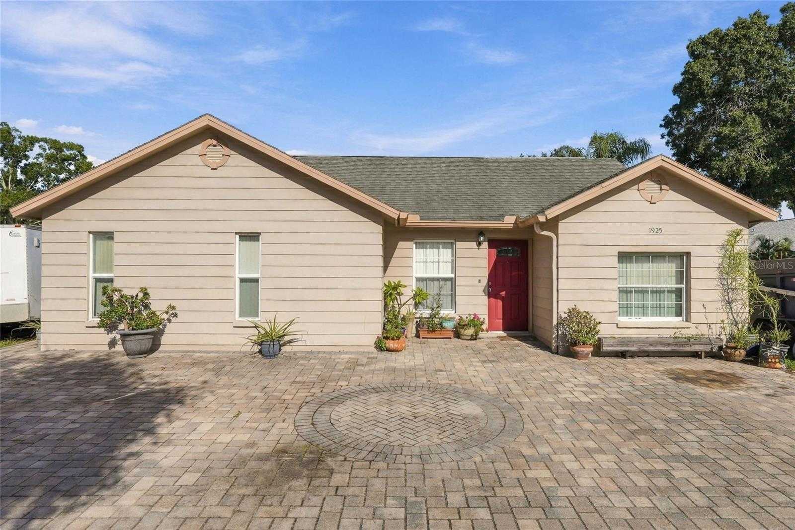 1925 CASTLE BAY COURT Oldsmar Florida United States, for Sale, residential, Tony Quevedo , Kokopelli Real Estate