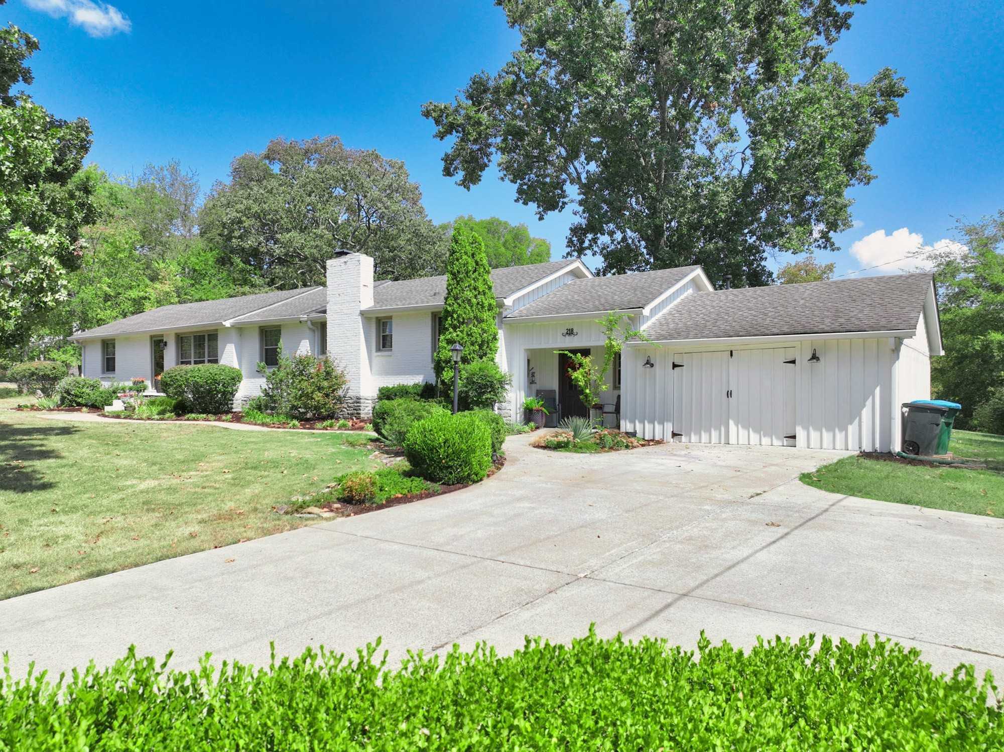 218 Harbor Dr Hendersonville Tennessee United States, for Sale, residential, Adam Hanes, LPT Realty