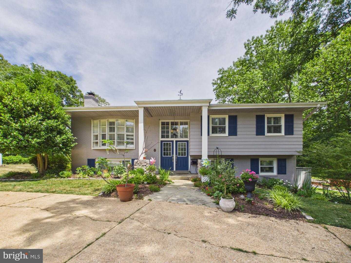9201 CHERRYTREE DRIVE Alexandria Virginia United States, for Rent, residential,  , The Holly Group