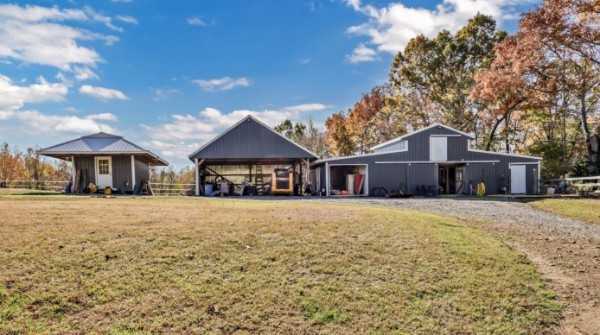 2753 Jarrell Ridge Rd Clarksville Tennessee United States, for Sale, residential, Rebekah  Sprabary, Sweet Home Realty & Property Management