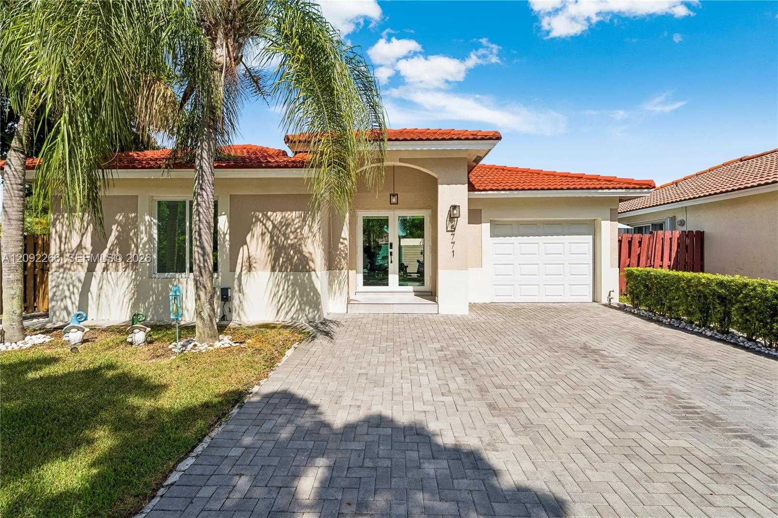 5771 NW 98th Ct Doral Florida United States, for Sale, residential, Roberto Villasmil, Interinvestments Realty, Inc.