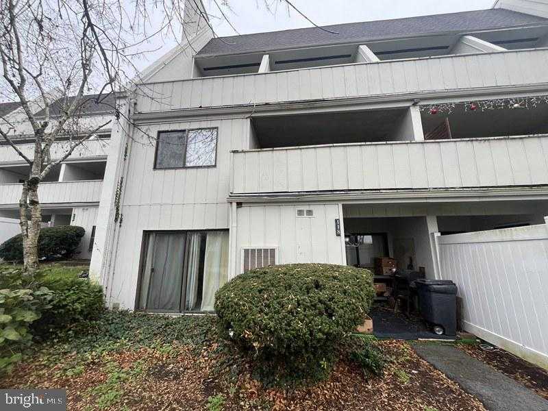 118 SUMMIT HOUSE  APT 118 West Chester Pennsylvania United States, for Sale, residential,  , Swayne Real Estate Group