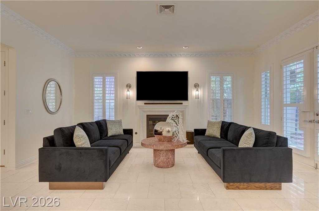 820 Vegas Valley Drive Las Vegas Nevada United States, for Rent, residential,  , Realty 220