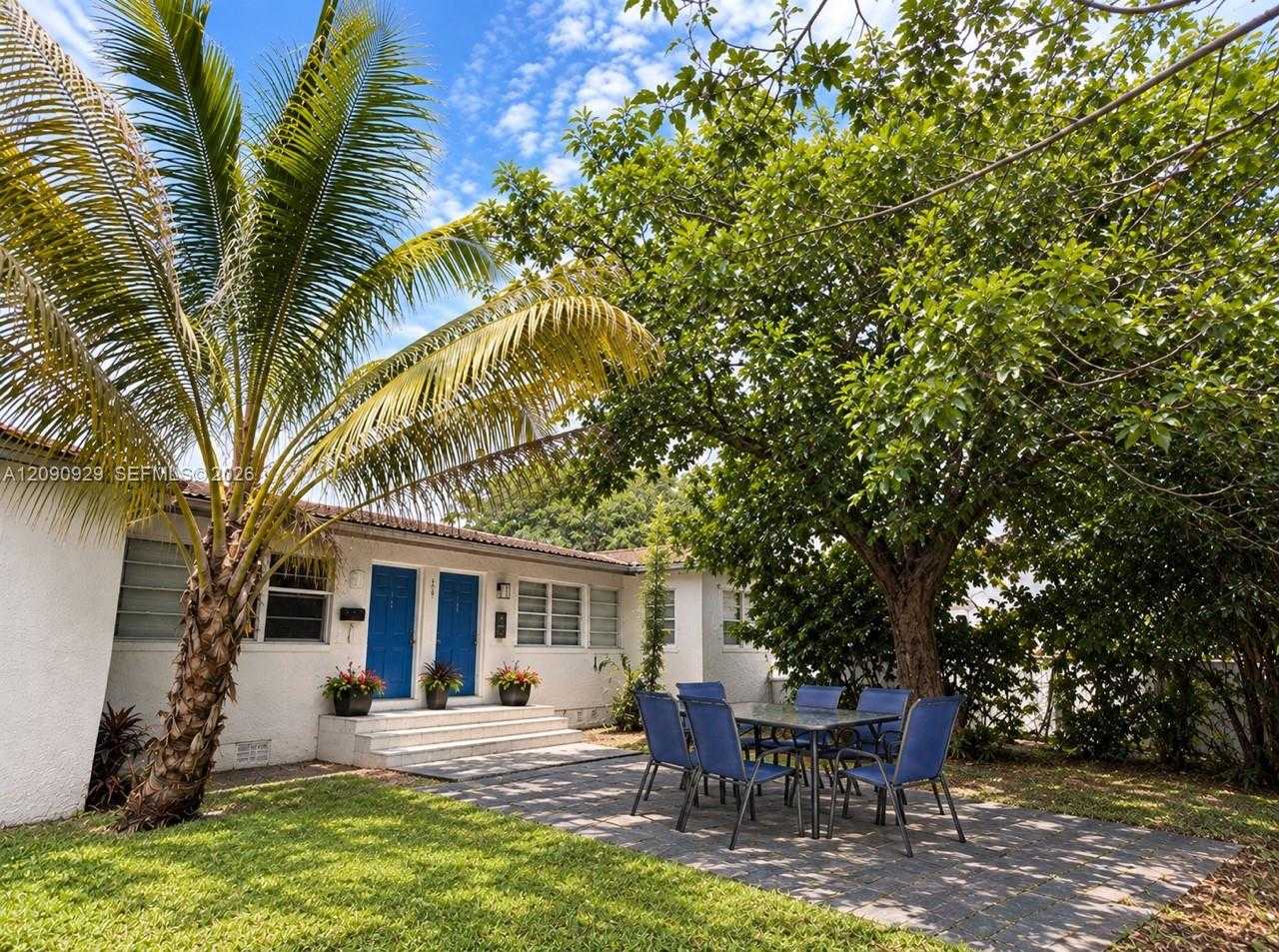 1250 NW 58th St Miami Florida United States, for Sale, residential,  , INCOM OFFICE EXAMPLE