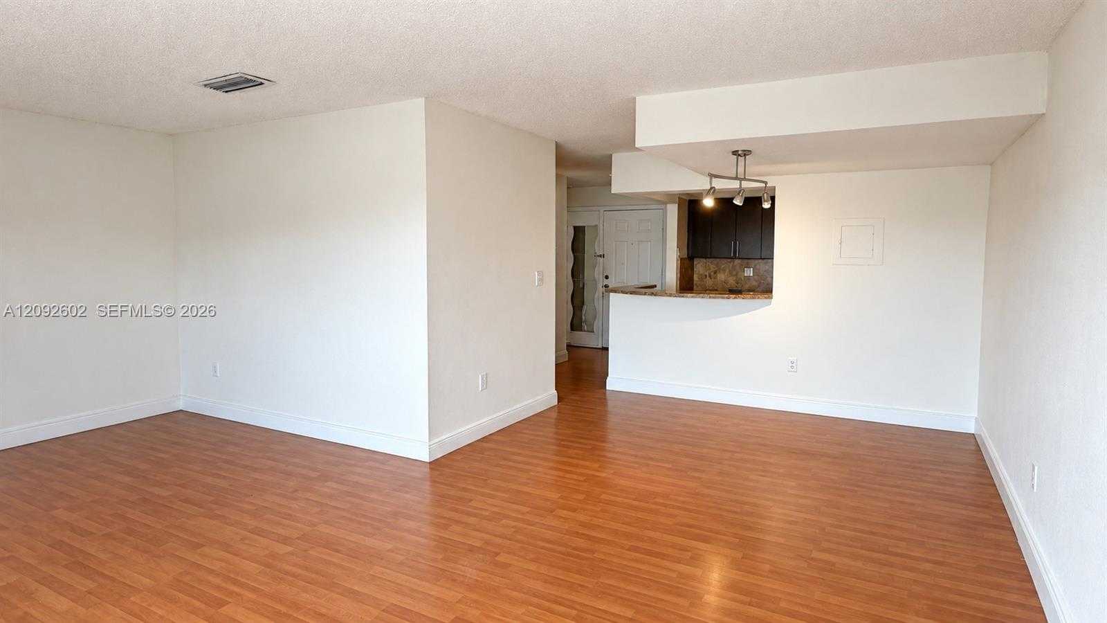 9375 Fontainebleau Blvd  APT L-402 Miami Florida United States, for Rent, residential, Sandra Benkahla, The 305 Agency