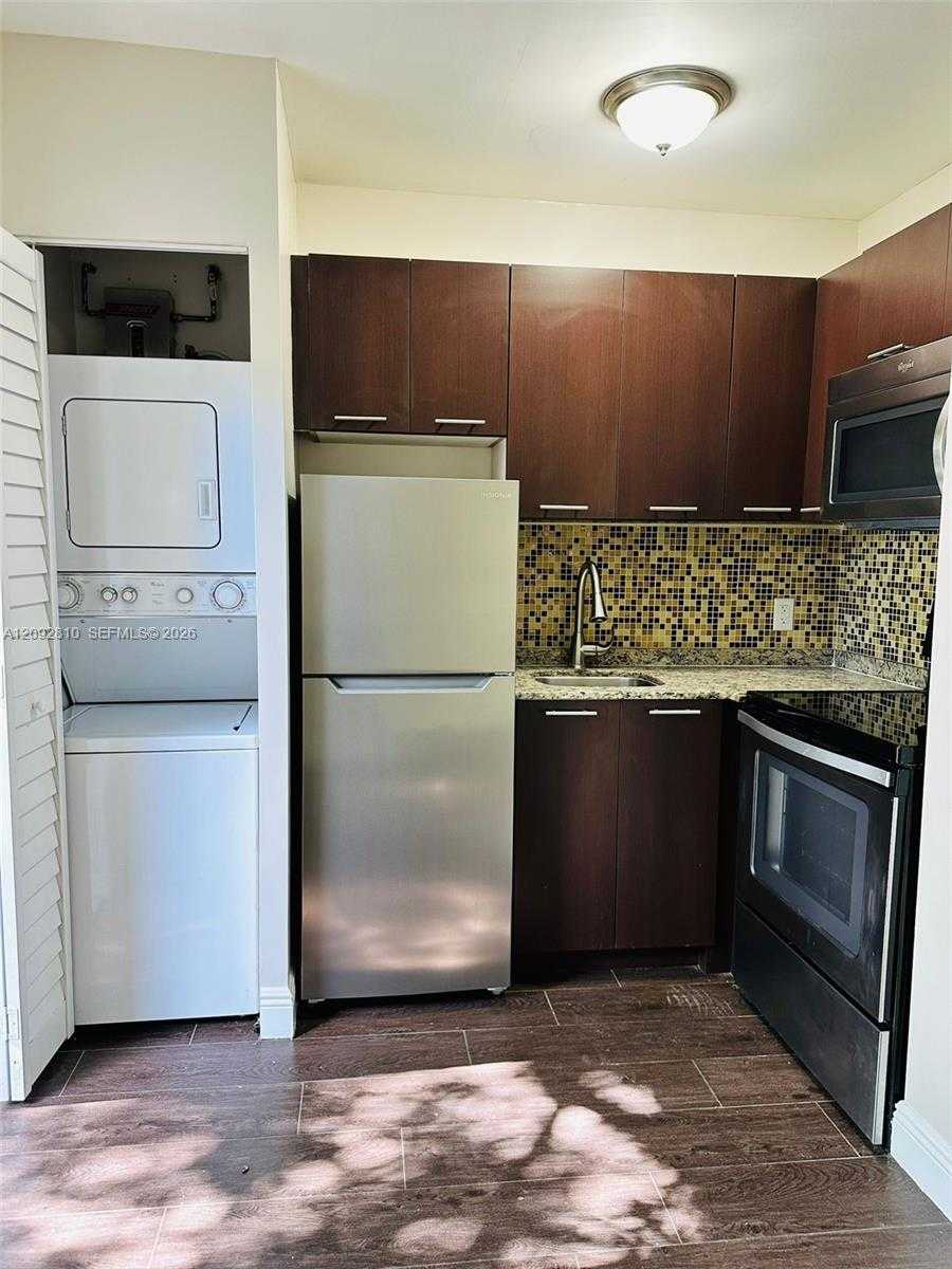 500 SW 9th Ave  APT 5 Miami Florida United States, for Rent, residential, Sandra Benkahla, The 305 Agency