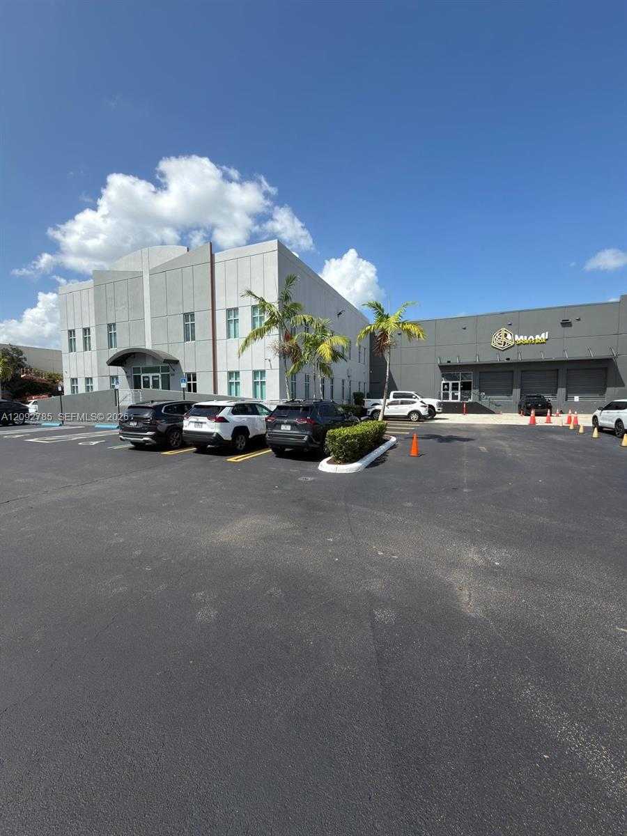 3500 NW 114th Ave  APT 219 Doral Florida United States, for Lease, commercial, Roberto Villasmil, Interinvestments Realty, Inc.